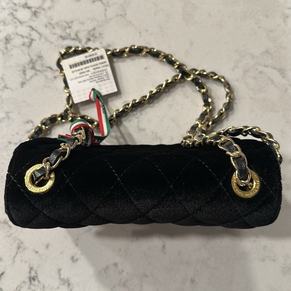 Sara Burglar Black Quilted Chain Strap Purse👜 - Picture 10 of 12